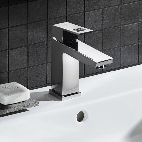 Смеситель для раковины GROHE Eurocube с донным клапаном, хром (23445000) Смеситель для раковины GROHE Eurocube с донным клапаном, хром (23445000)